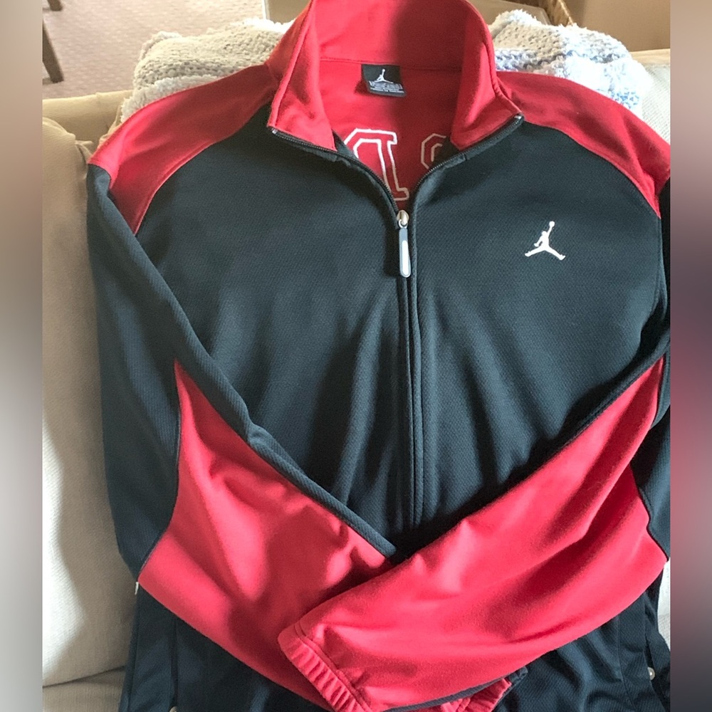 Jordan track suit zip up men’s medium